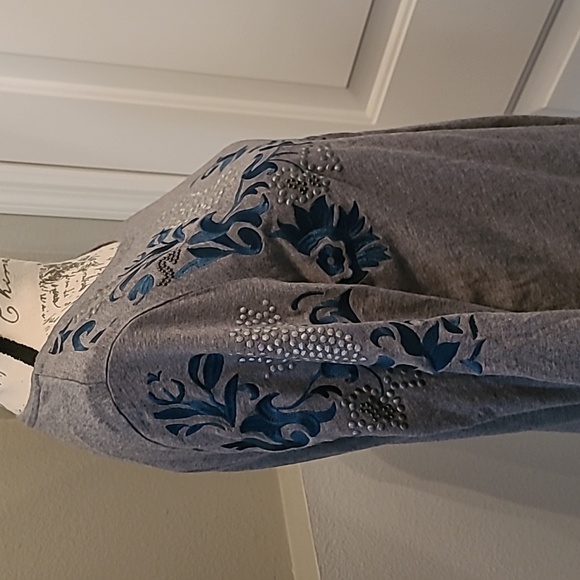 PRETTY top - Picture 5 of 5